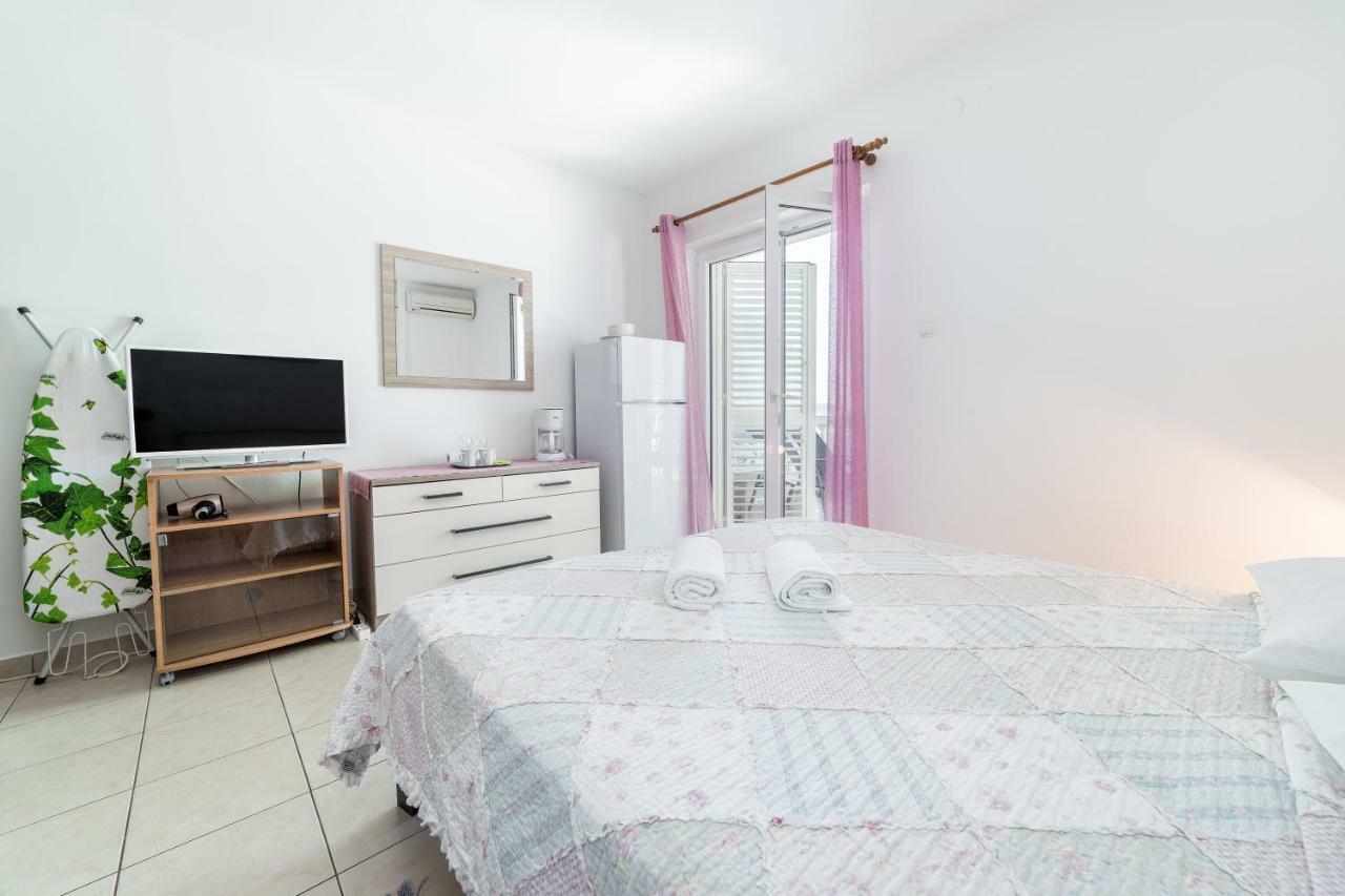 Apartment Luna Tribunj Tribalj Eksteriør billede